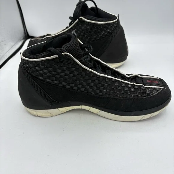 Nike Air Jordan‎ Shoes Mens Size 10 Sneaker 15 XV Retro SE Black Metallic Silver